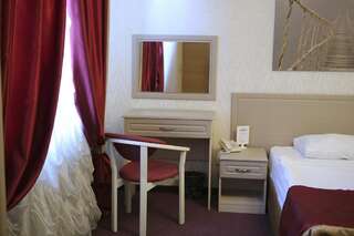 Гостиница Эль Греко Краснодар Улучшенный двухместный номер с 1 кроватью-6